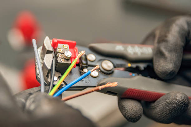 Best Licensed Electrician  in St John, MO
